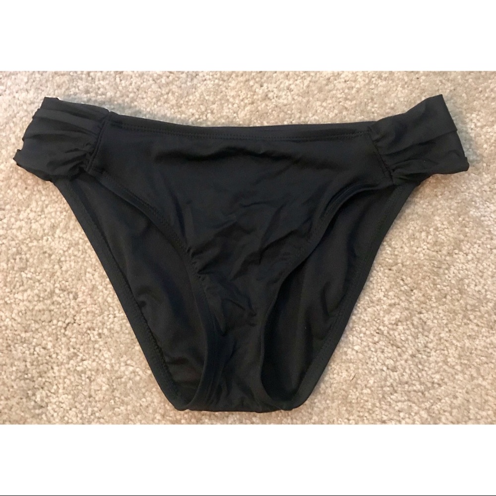 Brand new mossimo bikini bottoms! NWT